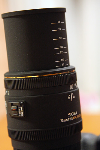 SIGMA 70mm F2.8 DG MACRO