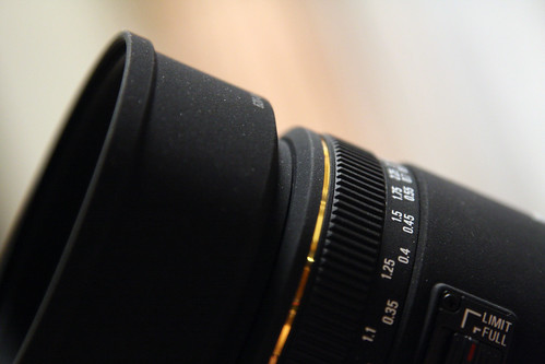 SIGMA 70mm F2.8 DG MACRO