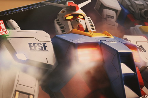 1/48 MEGA SIZE MODEL GUNDAM