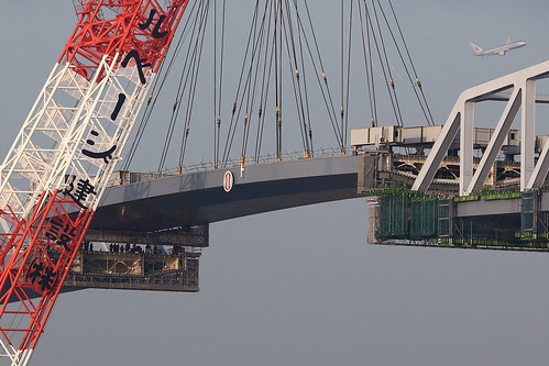 東京ゲートブリッジ 中央径間箱桁架設工事