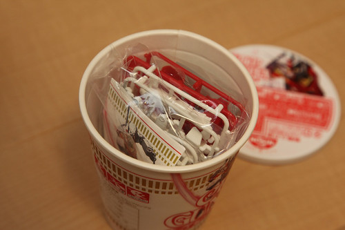 40th ANNIVERSARY CUP GUNPLA & CUP NOODLE