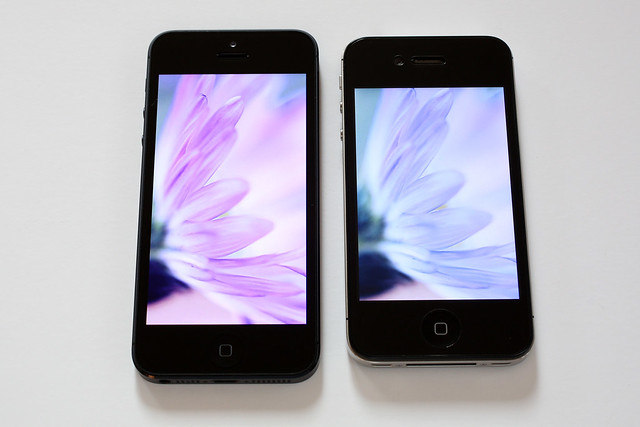 iPhone 5 / iPhone 4S LCD