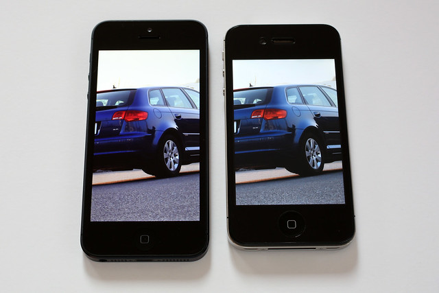 iPhone 5 / iPhone 4S LCD