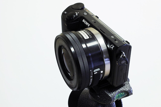 SONY NEX-5R + E 16-50mm f/3.5-5.6 OSS