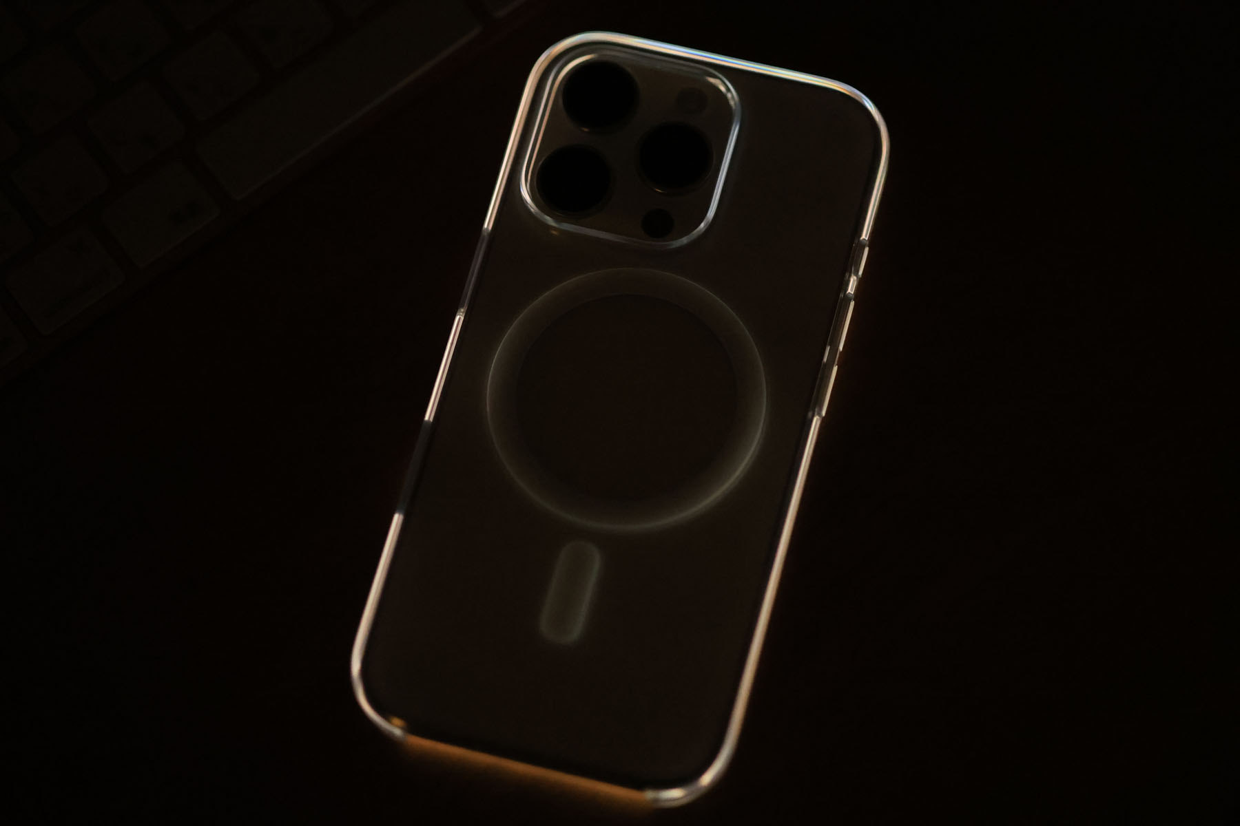 Apple純正 iPhone 16 Pro クリアケース | クマデジタル