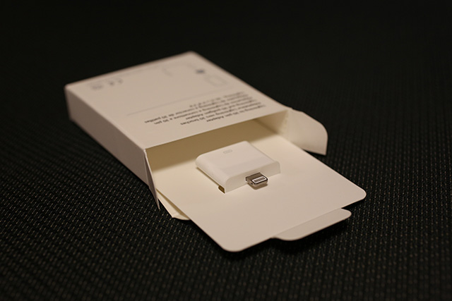 lightning_to_30pin_2