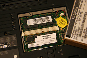 X31メモリスロット増設後